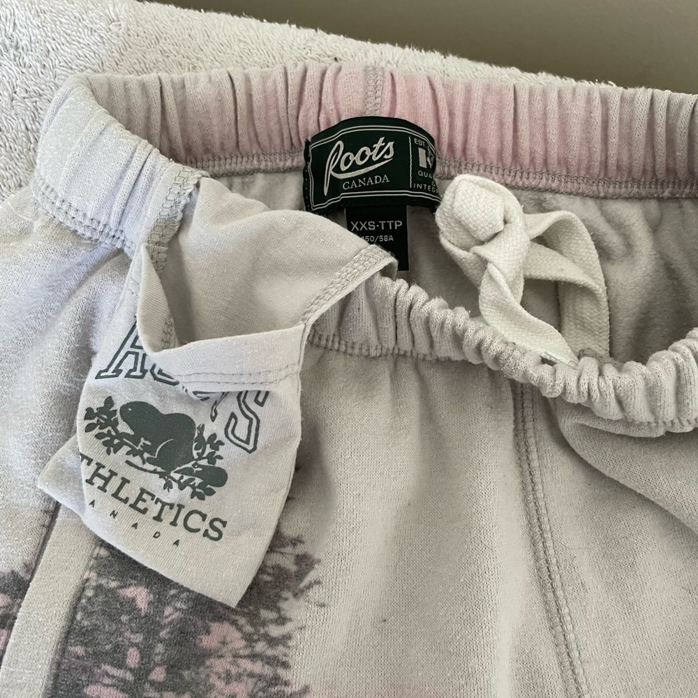 Comfy Roots Sweats - Picture 6 of 7